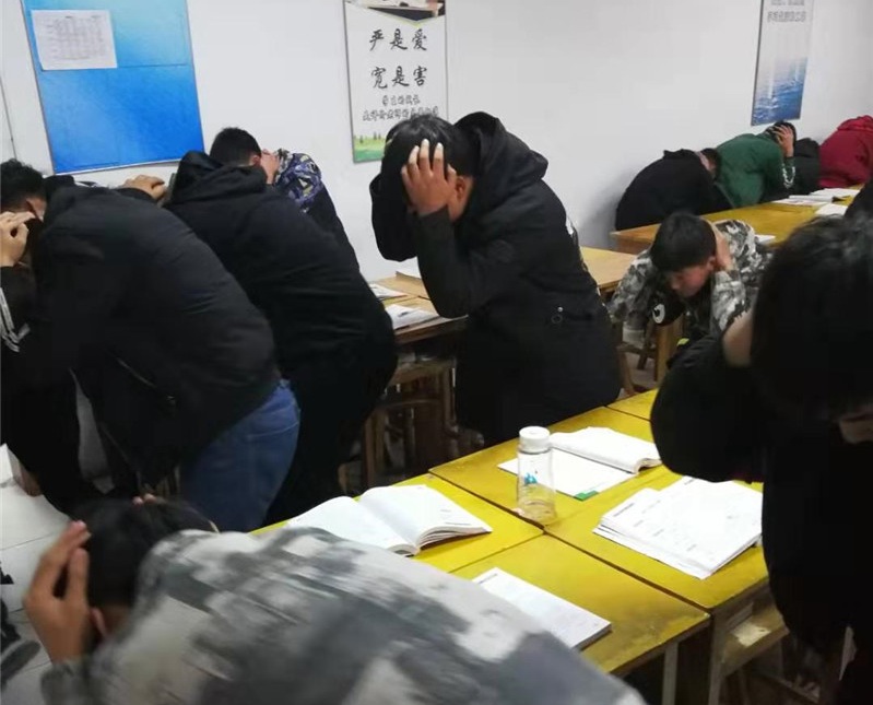 2019年下半学期汽修学院防震演练