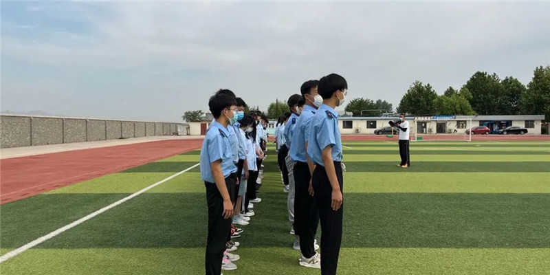2022级新生暑期夏令营系列活动——袋鼠跳